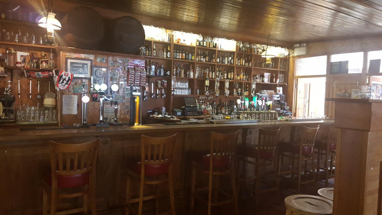 Skellys Hotel Ballymahon Kültér fotó